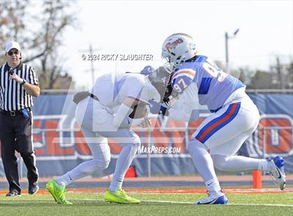 Thumbnail 2 in Springfield @ East St. Louis(IHSA 6A first round) photogallery.