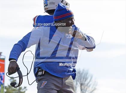 Thumbnail 2 in Springfield @ East St. Louis(IHSA 6A first round) photogallery.