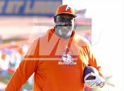 Thumbnail 1 in Springfield @ East St. Louis(IHSA 6A first round) photogallery.