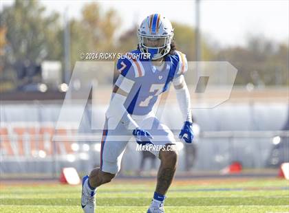 Thumbnail 1 in Springfield @ East St. Louis(IHSA 6A first round) photogallery.