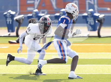 Thumbnail 2 in Springfield @ East St. Louis(IHSA 6A first round) photogallery.