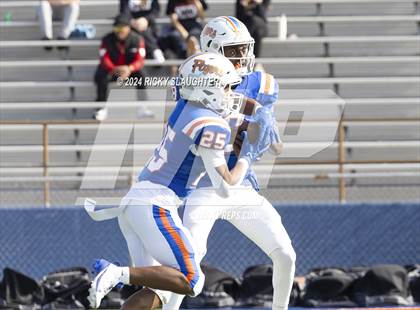 Thumbnail 2 in Springfield @ East St. Louis(IHSA 6A first round) photogallery.