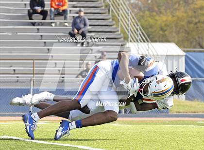 Thumbnail 3 in Springfield @ East St. Louis(IHSA 6A first round) photogallery.