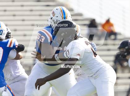 Thumbnail 3 in Springfield @ East St. Louis(IHSA 6A first round) photogallery.