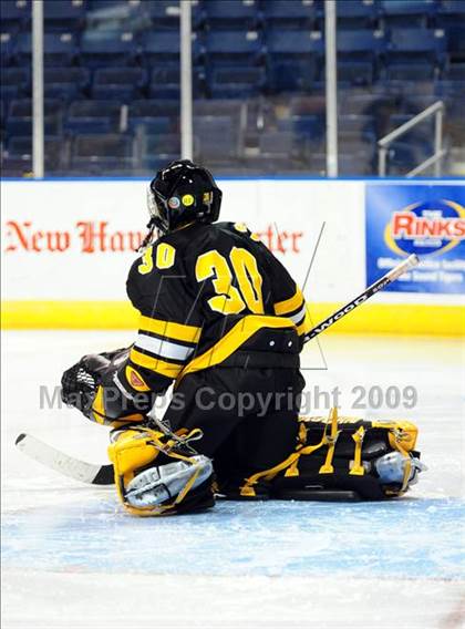 Thumbnail 3 in Amity Regional vs Branford (Sound Tigers Harbor Yard Series) photogallery.