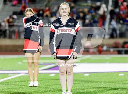 Thumbnail 1 in Hamlin vs. Muenster (UIL Football 2A Region 2 Bi District) photogallery.