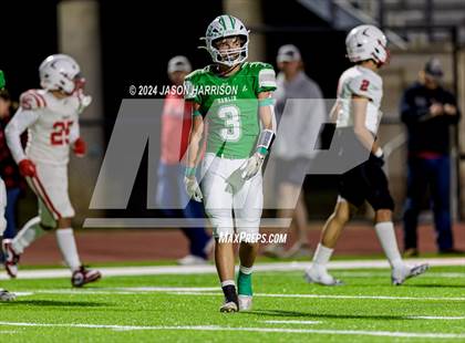 Thumbnail 1 in Hamlin vs. Muenster (UIL Football 2A Region 2 Bi District) photogallery.