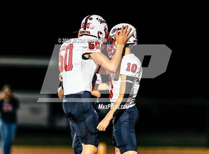Thumbnail 3 in Hamlin vs. Muenster (UIL Football 2A Region 2 Bi District) photogallery.