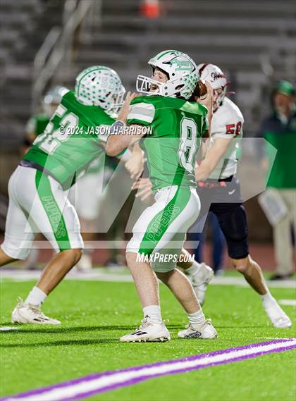 Thumbnail 3 in Hamlin vs. Muenster (UIL Football 2A Region 2 Bi District) photogallery.