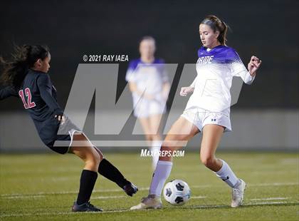Thumbnail 2 in Laguna Creek vs. Bradshaw Christian photogallery.
