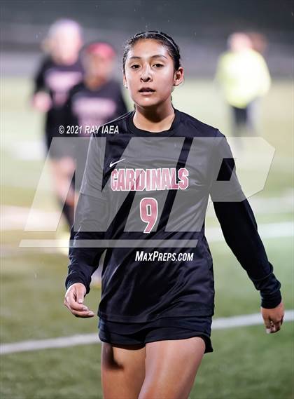 Thumbnail 1 in Laguna Creek vs. Bradshaw Christian photogallery.