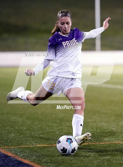 Thumbnail 3 in Laguna Creek vs. Bradshaw Christian photogallery.