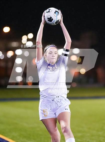 Thumbnail 3 in Laguna Creek vs. Bradshaw Christian photogallery.