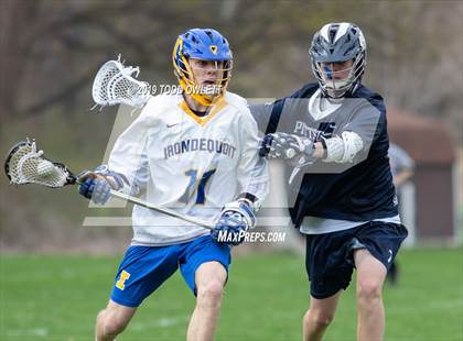 Thumbnail 3 in Pittsford @ Irondequoit photogallery.