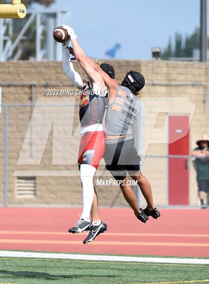 Thumbnail 2 in South County Classic Passing and Lineman Tournament photogallery.