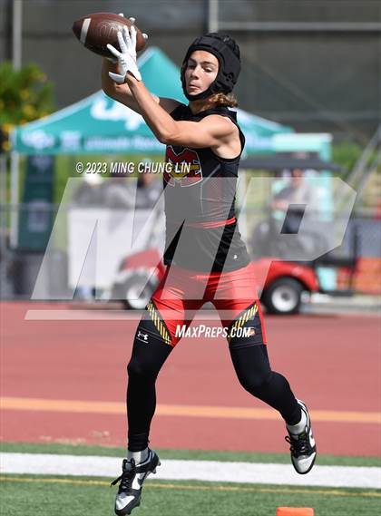 Thumbnail 2 in South County Classic Passing and Lineman Tournament photogallery.