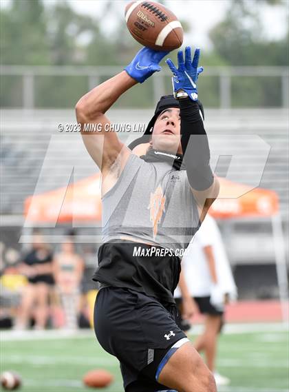 Thumbnail 3 in South County Classic Passing and Lineman Tournament photogallery.