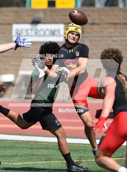 Thumbnail 3 in South County Classic Passing and Lineman Tournament photogallery.