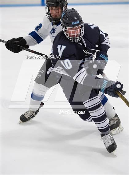 Thumbnail 2 in Valor Christian @ Columbine photogallery.