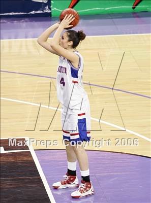 Thumbnail 1 in Sacramento vs. St. Ignatius (CIF NorCal D3 Final) photogallery.