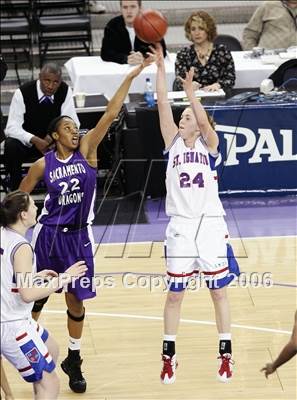 Thumbnail 3 in Sacramento vs. St. Ignatius (CIF NorCal D3 Final) photogallery.