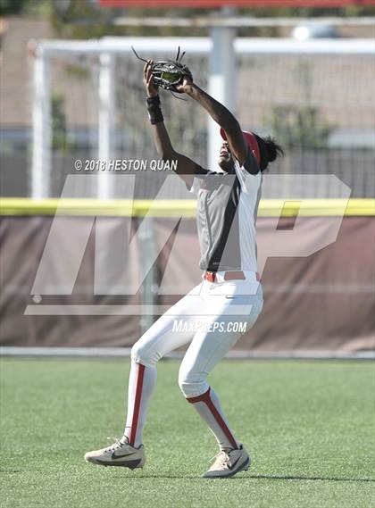Thumbnail 3 in Mater Dei @ Orange Lutheran photogallery.
