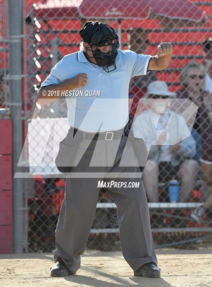 Thumbnail 1 in Mater Dei @ Orange Lutheran photogallery.