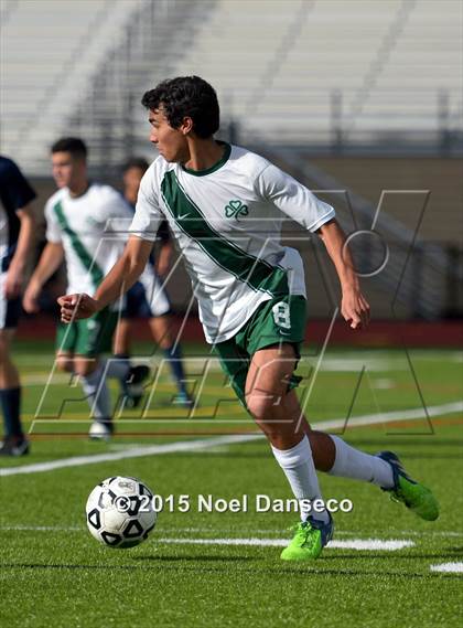 Thumbnail 3 in Sacred Heart Cathedral vs. King's Academy photogallery.