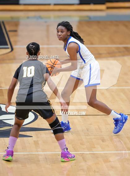 Thumbnail 3 in Lake View vs. Dillon  (2023 Robeson County Shootout) photogallery.