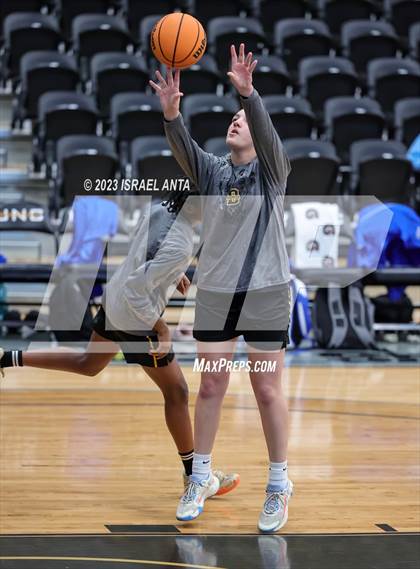 Thumbnail 1 in Lake View vs. Dillon  (2023 Robeson County Shootout) photogallery.
