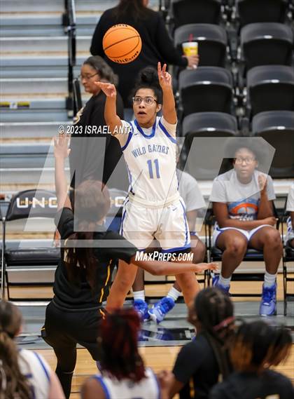 Thumbnail 3 in Lake View vs. Dillon  (2023 Robeson County Shootout) photogallery.