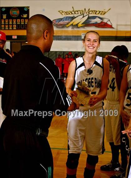 Thumbnail 3 in Tomball vs. College Park (McDonalds Texas Invitational) photogallery.