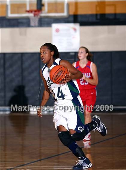 Thumbnail 2 in Tomball vs. College Park (McDonalds Texas Invitational) photogallery.