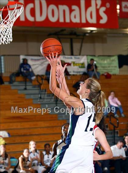 Thumbnail 2 in Tomball vs. College Park (McDonalds Texas Invitational) photogallery.