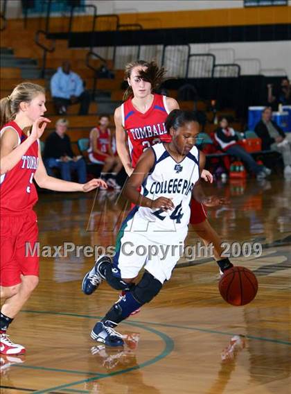 Thumbnail 1 in Tomball vs. College Park (McDonalds Texas Invitational) photogallery.