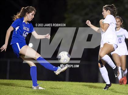 Thumbnail 1 in Stanton vs Beachside (FHSAA 4A Regional Quarterfinal) photogallery.