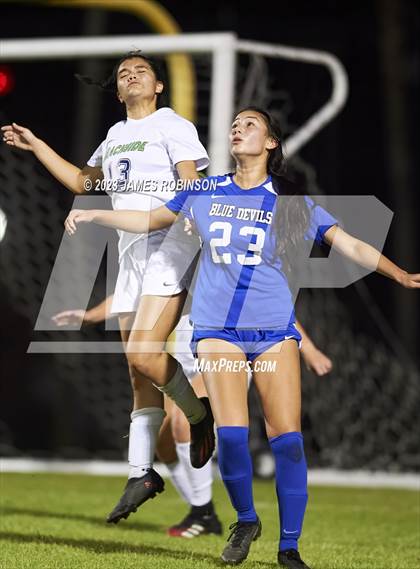 Thumbnail 1 in Stanton vs Beachside (FHSAA 4A Regional Quarterfinal) photogallery.