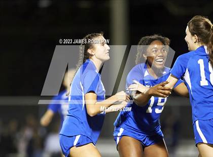 Thumbnail 1 in Stanton vs Beachside (FHSAA 4A Regional Quarterfinal) photogallery.