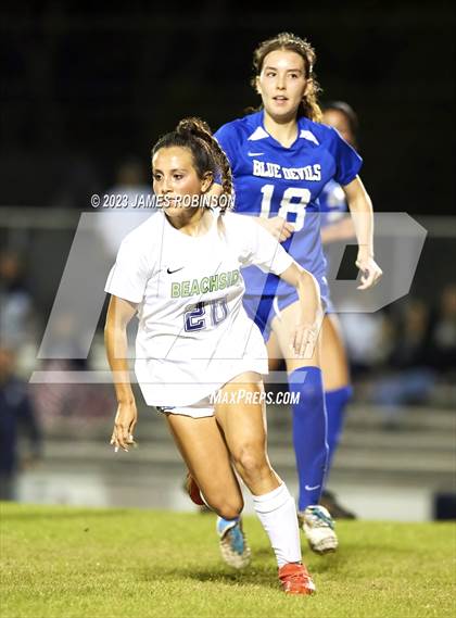 Thumbnail 3 in Stanton vs Beachside (FHSAA 4A Regional Quarterfinal) photogallery.