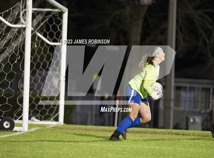 Thumbnail 1 in Stanton vs Beachside (FHSAA 4A Regional Quarterfinal) photogallery.