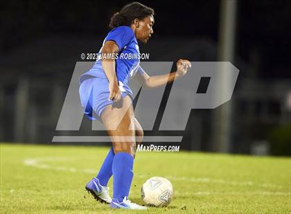 Thumbnail 1 in Stanton vs Beachside (FHSAA 4A Regional Quarterfinal) photogallery.