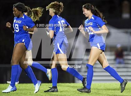 Thumbnail 3 in Stanton vs Beachside (FHSAA 4A Regional Quarterfinal) photogallery.