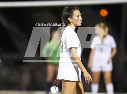 Thumbnail 3 in Stanton vs Beachside (FHSAA 4A Regional Quarterfinal) photogallery.