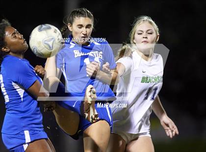 Thumbnail 1 in Stanton vs Beachside (FHSAA 4A Regional Quarterfinal) photogallery.