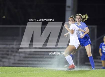 Thumbnail 3 in Stanton vs Beachside (FHSAA 4A Regional Quarterfinal) photogallery.
