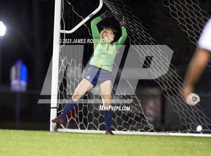 Thumbnail 1 in Stanton vs Beachside (FHSAA 4A Regional Quarterfinal) photogallery.