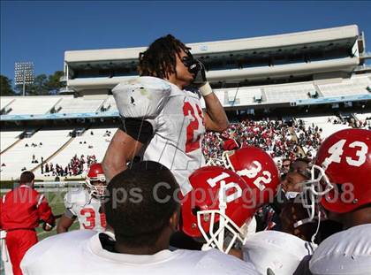 Thumbnail 2 in Byrd vs. Seventy-First (NCHSAA 4-A Football Final) photogallery.