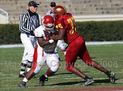 Thumbnail 3 in Byrd vs. Seventy-First (NCHSAA 4-A Football Final) photogallery.