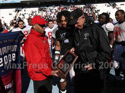 Thumbnail 3 in Byrd vs. Seventy-First (NCHSAA 4-A Football Final) photogallery.