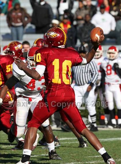 Thumbnail 3 in Byrd vs. Seventy-First (NCHSAA 4-A Football Final) photogallery.